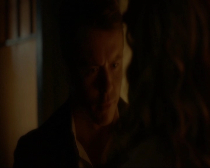 VampireDiariesWorld-dot-nl_7x03AgeOfInnocence1516.jpg