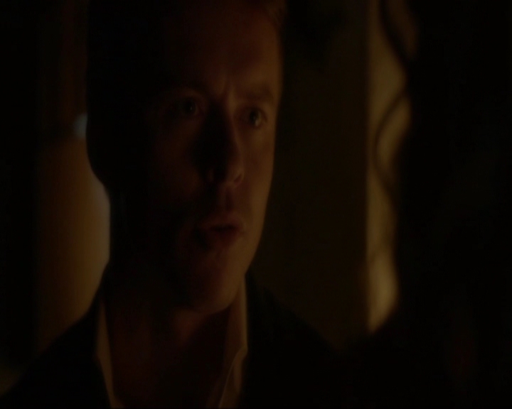 VampireDiariesWorld-dot-nl_7x03AgeOfInnocence1526.jpg