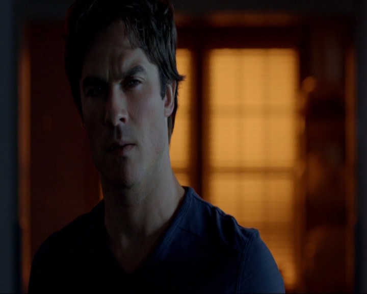 VampireDiariesWorld-dot-nl_7x03AgeOfInnocence1571.jpg