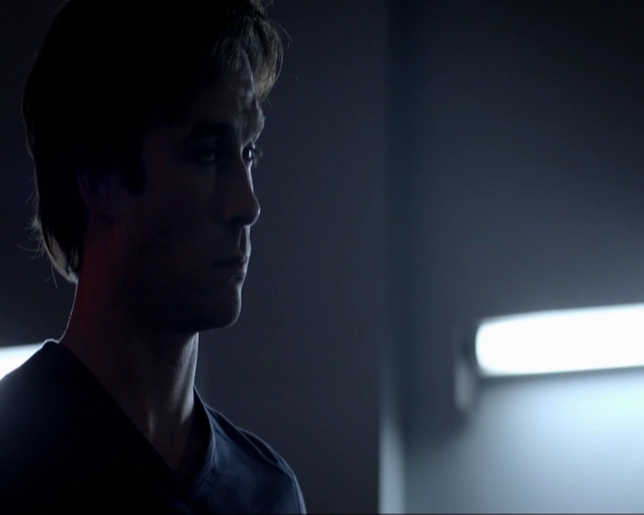 VampireDiariesWorld-dot-nl_7x03AgeOfInnocence1578.jpg