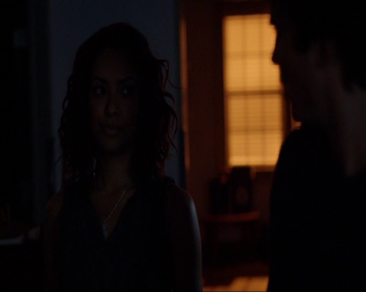 VampireDiariesWorld-dot-nl_7x03AgeOfInnocence1627.jpg