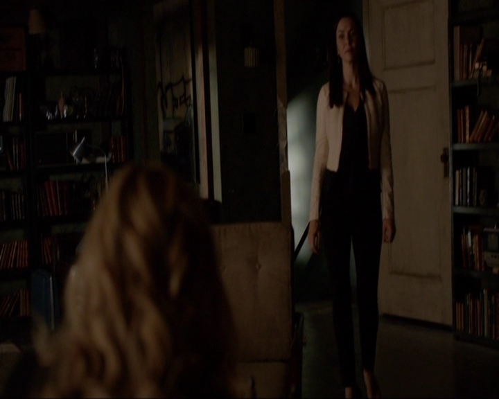 VampireDiariesWorld-dot-nl_7x03AgeOfInnocence1652.jpg