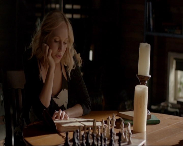 VampireDiariesWorld-dot-nl_7x03AgeOfInnocence1654.jpg