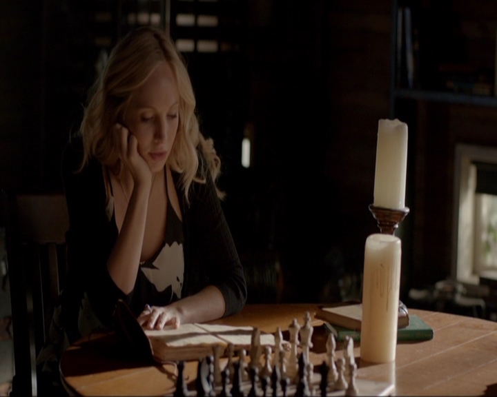 VampireDiariesWorld-dot-nl_7x03AgeOfInnocence1655.jpg