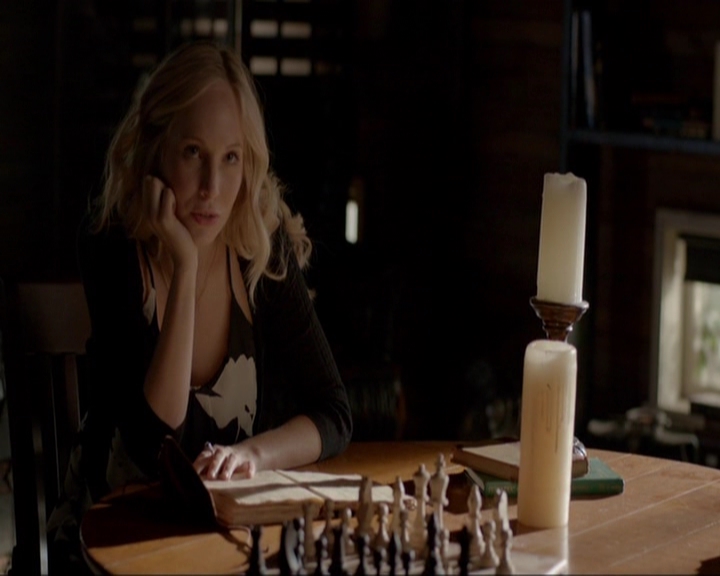 VampireDiariesWorld-dot-nl_7x03AgeOfInnocence1657.jpg