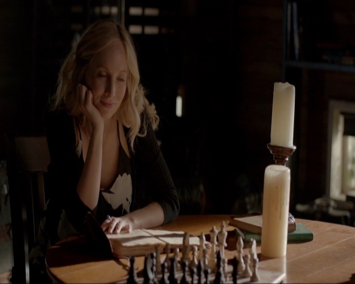 VampireDiariesWorld-dot-nl_7x03AgeOfInnocence1658.jpg