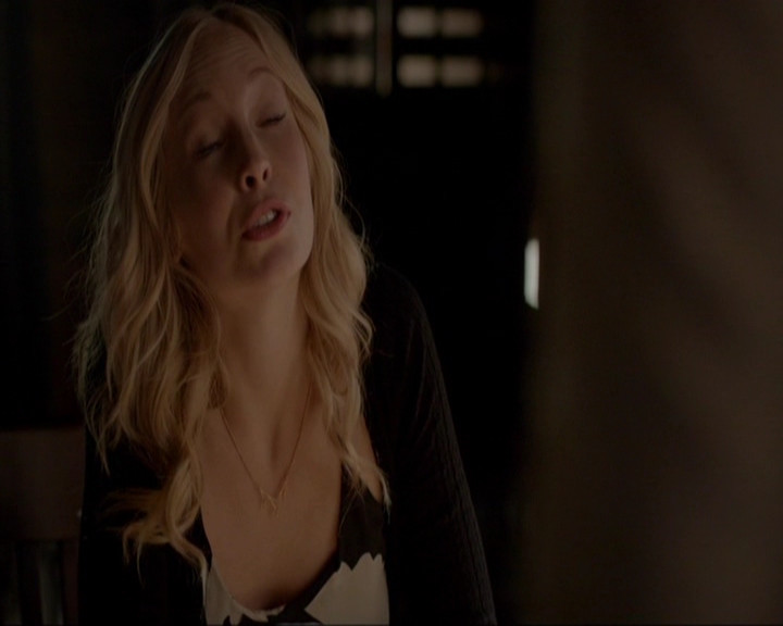 VampireDiariesWorld-dot-nl_7x03AgeOfInnocence1668.jpg