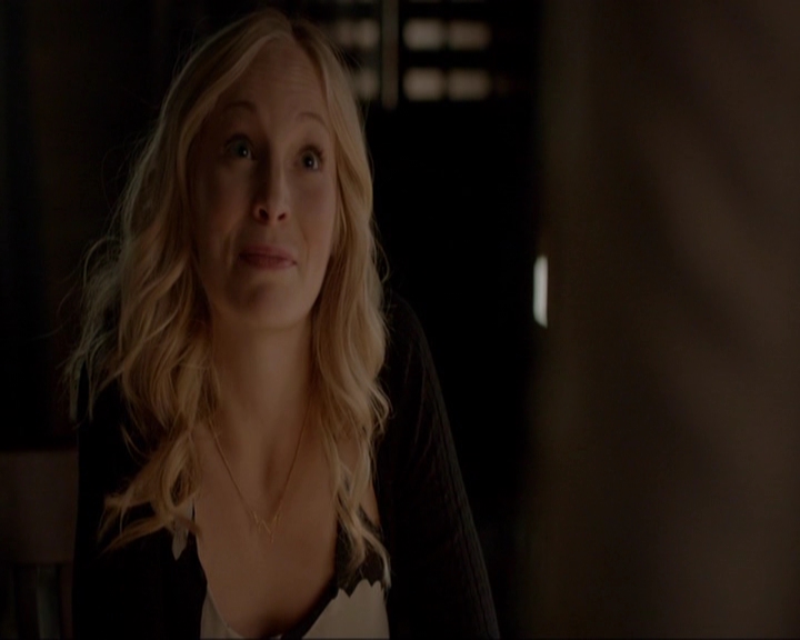 VampireDiariesWorld-dot-nl_7x03AgeOfInnocence1669.jpg