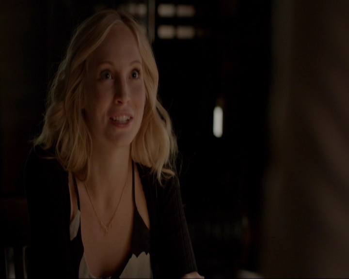 VampireDiariesWorld-dot-nl_7x03AgeOfInnocence1672.jpg