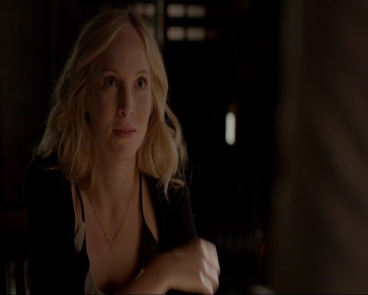 VampireDiariesWorld-dot-nl_7x03AgeOfInnocence1673.jpg