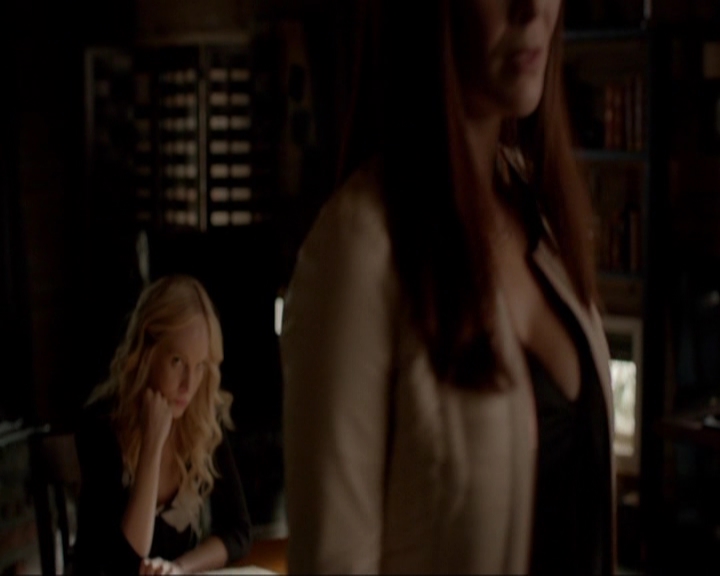 VampireDiariesWorld-dot-nl_7x03AgeOfInnocence1680.jpg