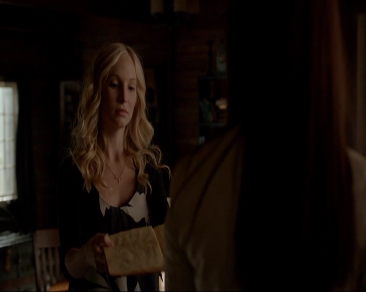 VampireDiariesWorld-dot-nl_7x03AgeOfInnocence1698.jpg