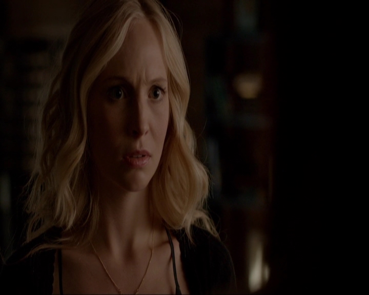 VampireDiariesWorld-dot-nl_7x03AgeOfInnocence1721.jpg