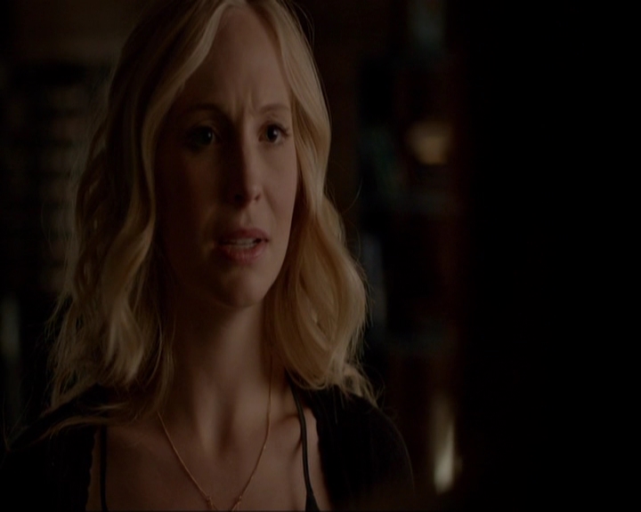 VampireDiariesWorld-dot-nl_7x03AgeOfInnocence1724.jpg