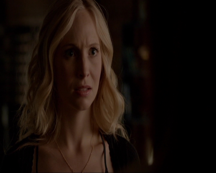 VampireDiariesWorld-dot-nl_7x03AgeOfInnocence1729.jpg