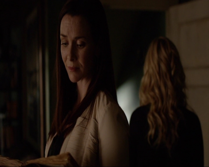 VampireDiariesWorld-dot-nl_7x03AgeOfInnocence1736.jpg