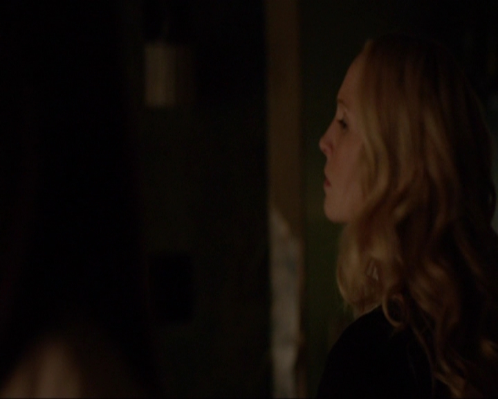 VampireDiariesWorld-dot-nl_7x03AgeOfInnocence1737.jpg