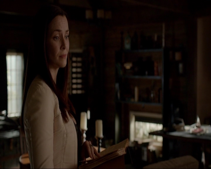 VampireDiariesWorld-dot-nl_7x03AgeOfInnocence1744.jpg