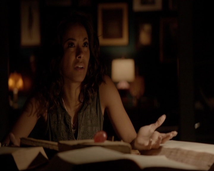 VampireDiariesWorld-dot-nl_7x03AgeOfInnocence1921.jpg