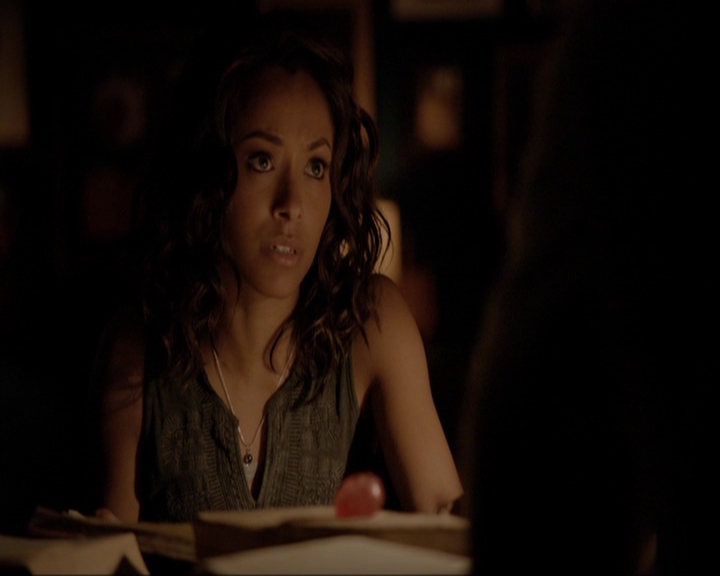 VampireDiariesWorld-dot-nl_7x03AgeOfInnocence1946.jpg