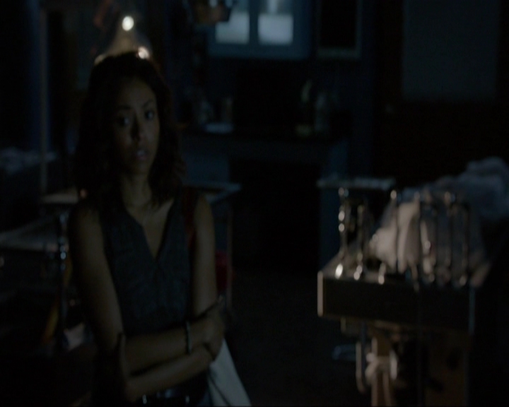 VampireDiariesWorld-dot-nl_7x03AgeOfInnocence1966.jpg