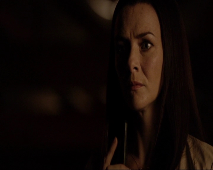 VampireDiariesWorld-dot-nl_7x03AgeOfInnocence2071.jpg