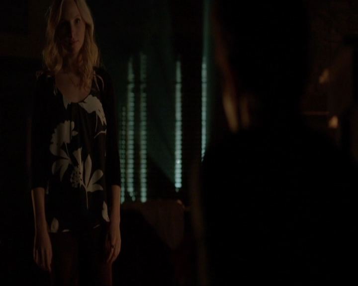 VampireDiariesWorld-dot-nl_7x03AgeOfInnocence2079.jpg