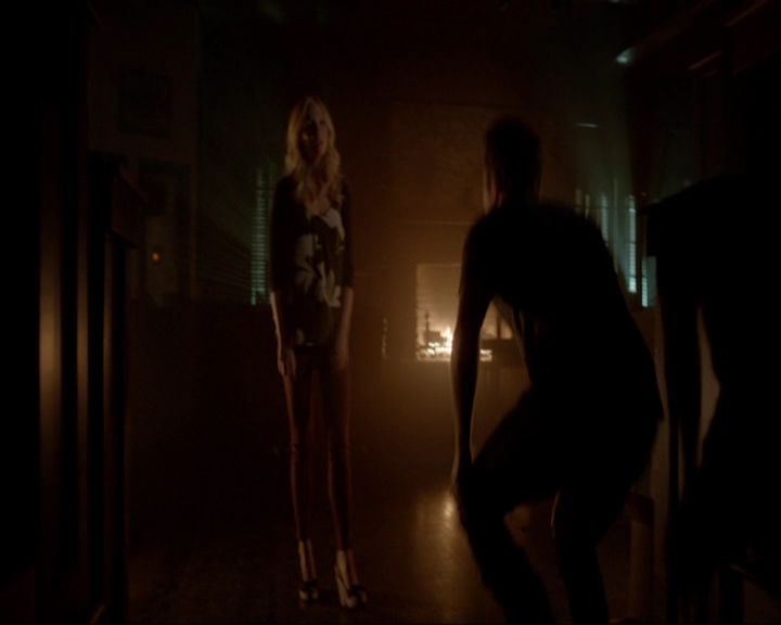 VampireDiariesWorld-dot-nl_7x03AgeOfInnocence2080.jpg