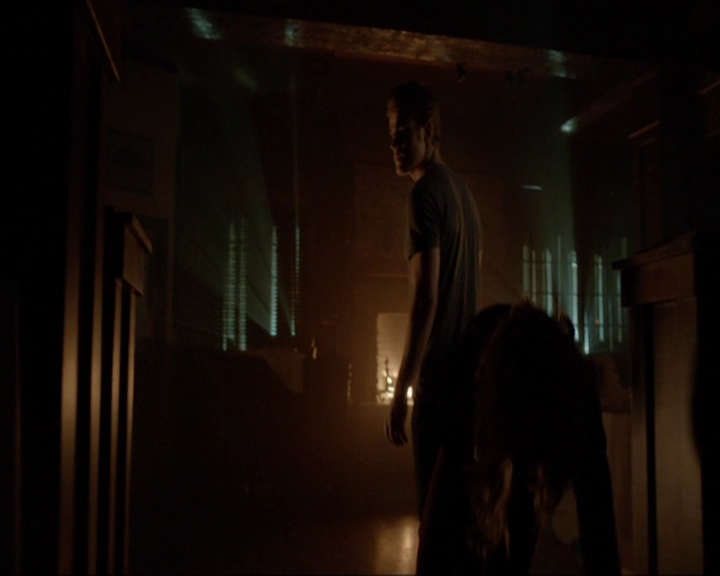 VampireDiariesWorld-dot-nl_7x03AgeOfInnocence2095.jpg