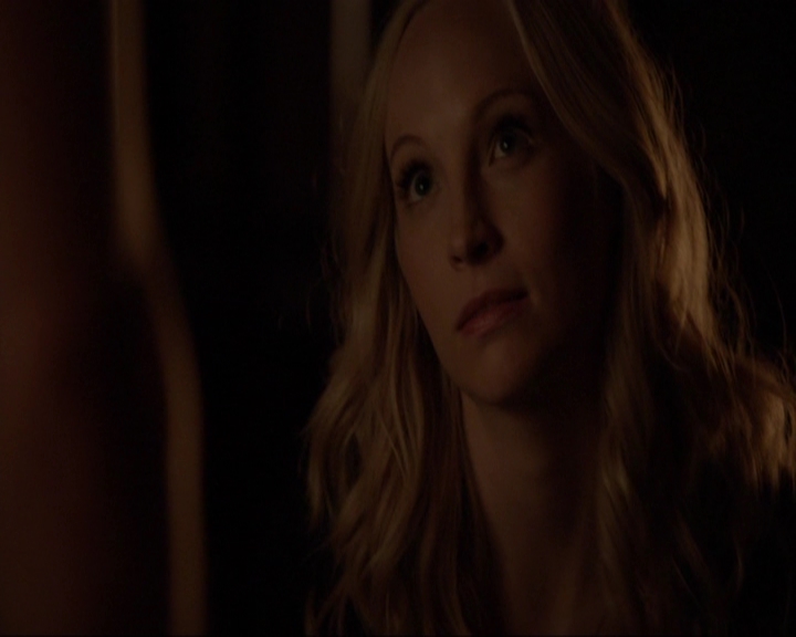 VampireDiariesWorld-dot-nl_7x03AgeOfInnocence2111.jpg