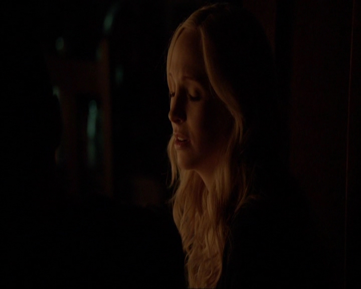 VampireDiariesWorld-dot-nl_7x03AgeOfInnocence2125.jpg