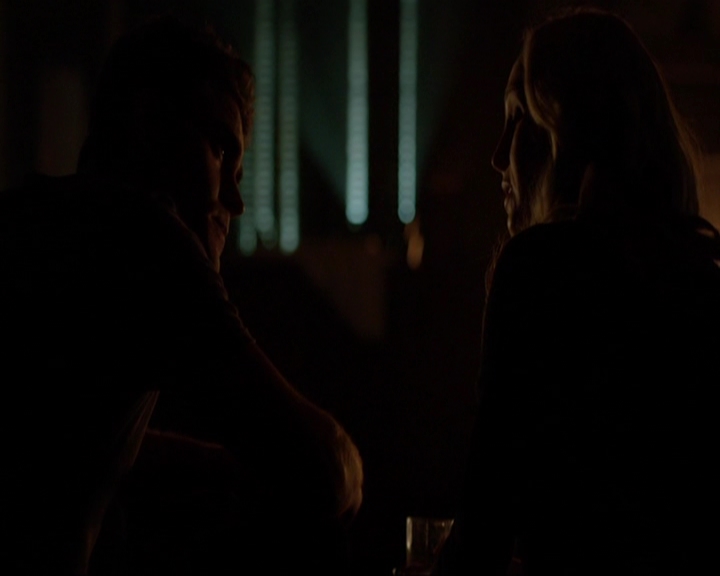 VampireDiariesWorld-dot-nl_7x03AgeOfInnocence2140.jpg