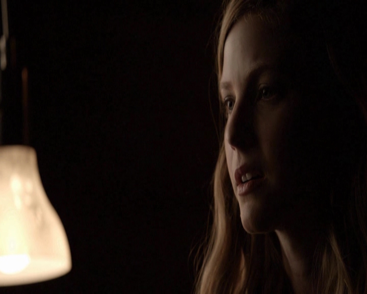 VampireDiariesWorld-dot-nl_7x04ICarryYourHeartWithMe-deletedscenes0033.jpg