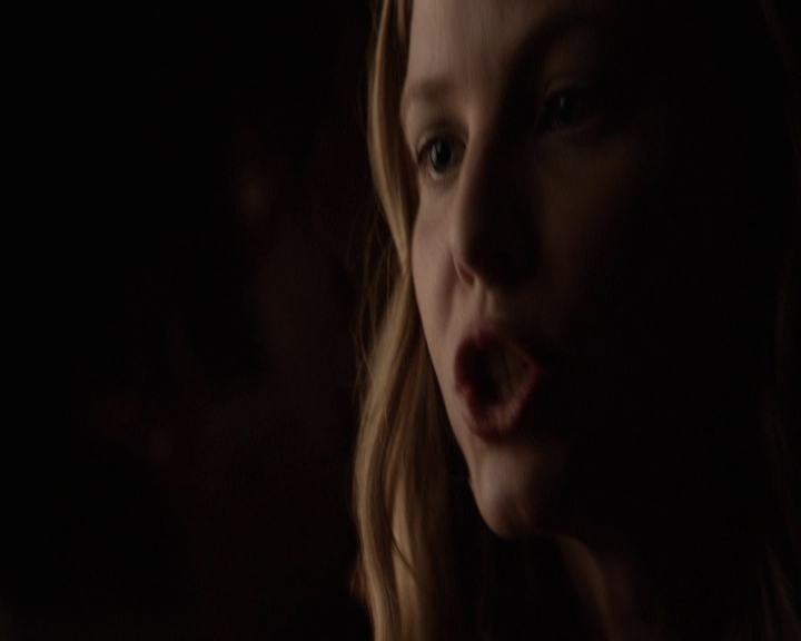 VampireDiariesWorld-dot-nl_7x04ICarryYourHeartWithMe-deletedscenes0052.jpg