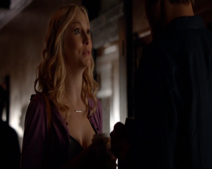 VampireDiariesWorld-dot-nl_7x04ICarryYourHeartWithMe0824.jpg