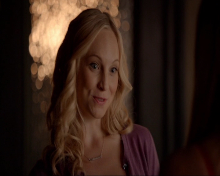 VampireDiariesWorld-dot-nl_7x04ICarryYourHeartWithMe0912.jpg