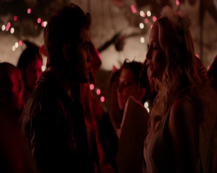 VampireDiariesWorld-dot-nl_7x04ICarryYourHeartWithMe1091.jpg