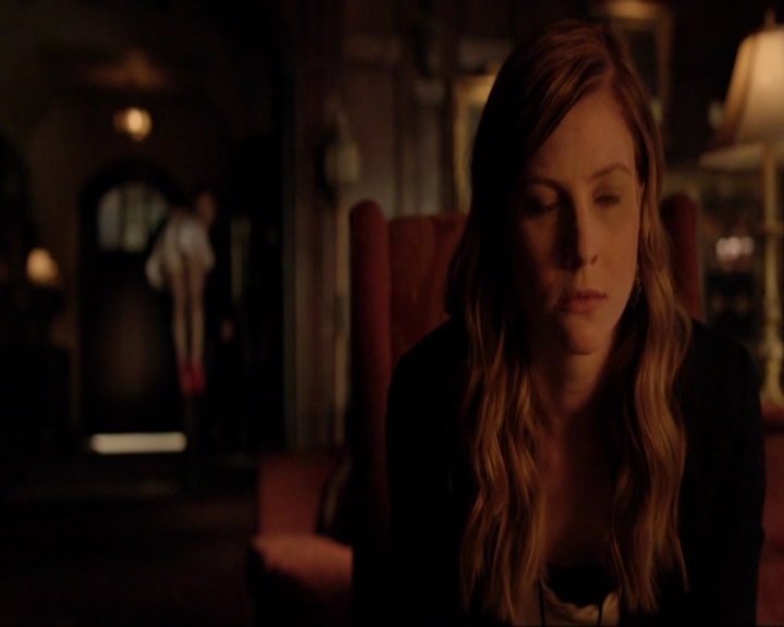 VampireDiariesWorld-dot-nl_7x04ICarryYourHeartWithMe1214.jpg