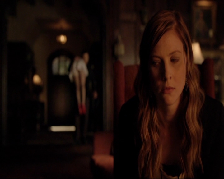 VampireDiariesWorld-dot-nl_7x04ICarryYourHeartWithMe1215.jpg