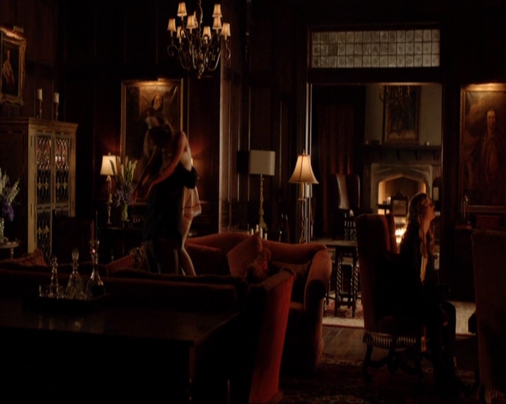 VampireDiariesWorld-dot-nl_7x04ICarryYourHeartWithMe1219.jpg