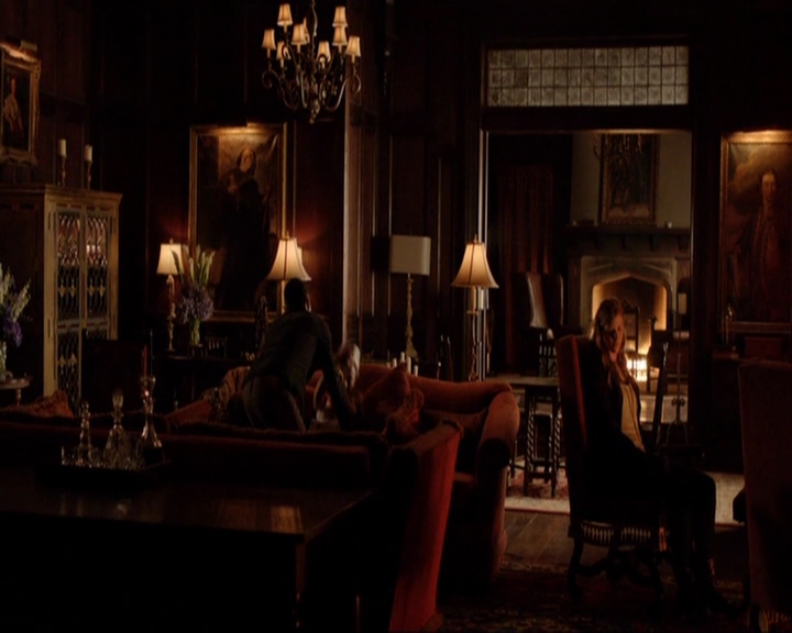 VampireDiariesWorld-dot-nl_7x04ICarryYourHeartWithMe1220.jpg