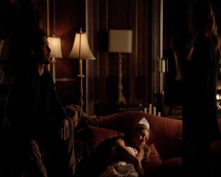 VampireDiariesWorld-dot-nl_7x04ICarryYourHeartWithMe1230.jpg