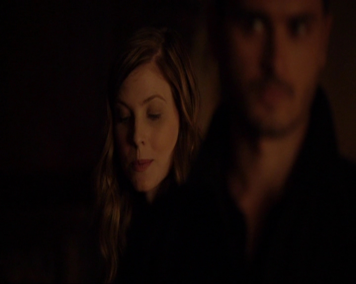 VampireDiariesWorld-dot-nl_7x04ICarryYourHeartWithMe1308.jpg