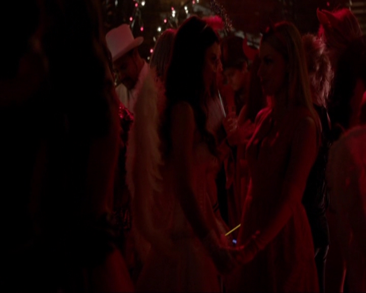 VampireDiariesWorld-dot-nl_7x04ICarryYourHeartWithMe1346.jpg