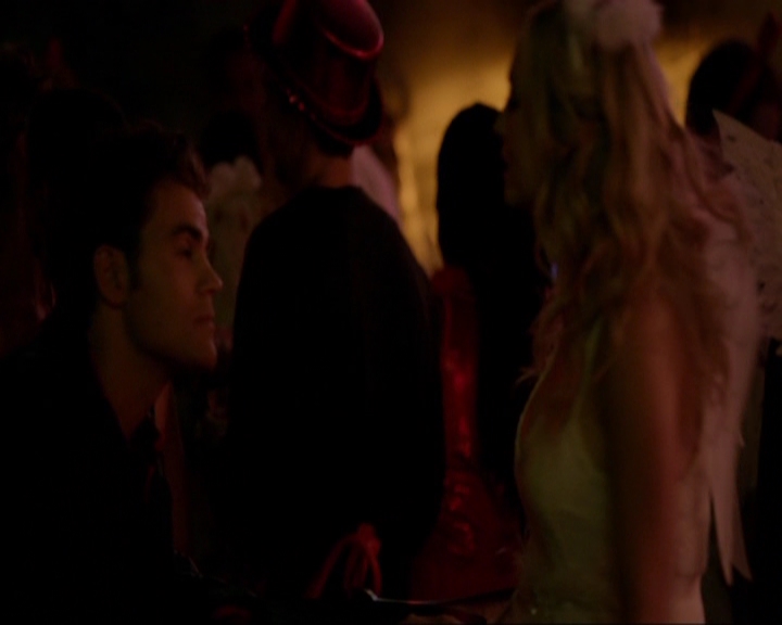 VampireDiariesWorld-dot-nl_7x04ICarryYourHeartWithMe1379.jpg