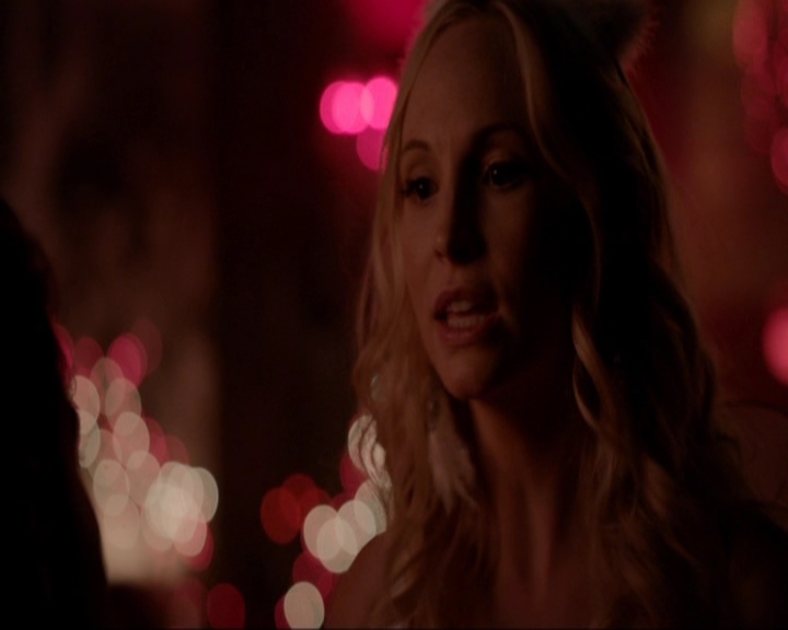 VampireDiariesWorld-dot-nl_7x04ICarryYourHeartWithMe1381.jpg