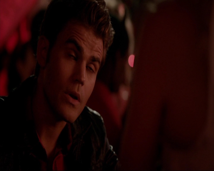 VampireDiariesWorld-dot-nl_7x04ICarryYourHeartWithMe1389.jpg