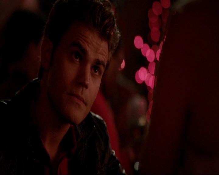 VampireDiariesWorld-dot-nl_7x04ICarryYourHeartWithMe1390.jpg