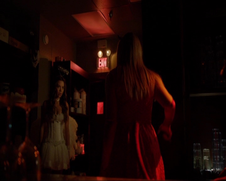 VampireDiariesWorld-dot-nl_7x04ICarryYourHeartWithMe1448.jpg