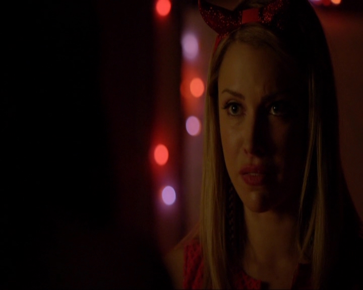 VampireDiariesWorld-dot-nl_7x04ICarryYourHeartWithMe1473.jpg